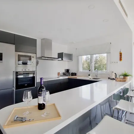 Apartment Luxury With Sea View *
