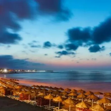 Luxury With Sea View Apartment *