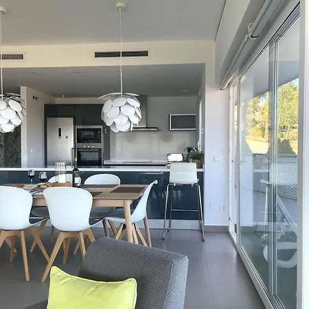 Luxury With Sea View Apartment